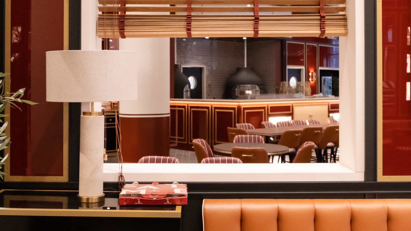 Crazy Pizza, T.C. Galerija, Beograd